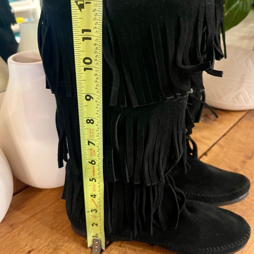 Minnetonka Black Suede Fringe Moccasin Boots - Picture 9 of 11